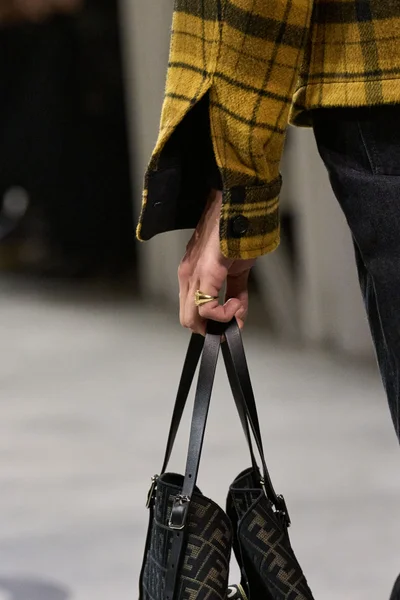 Look 128